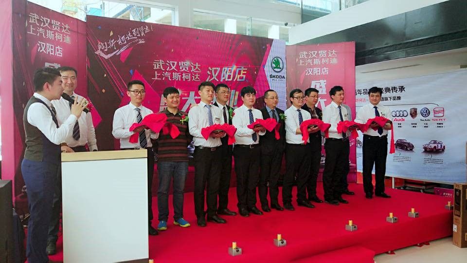 星空综合|开封市第七中学举行“迎新年续辉煌”教职工趣味运动会(图2) 星空·综合体育